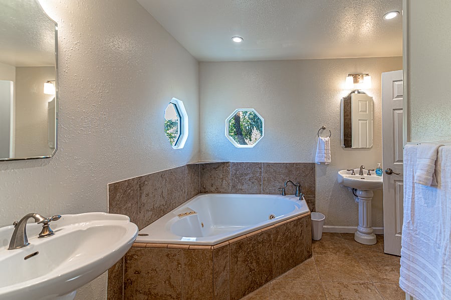 Furnished Finder property 1000706_1 photo 16