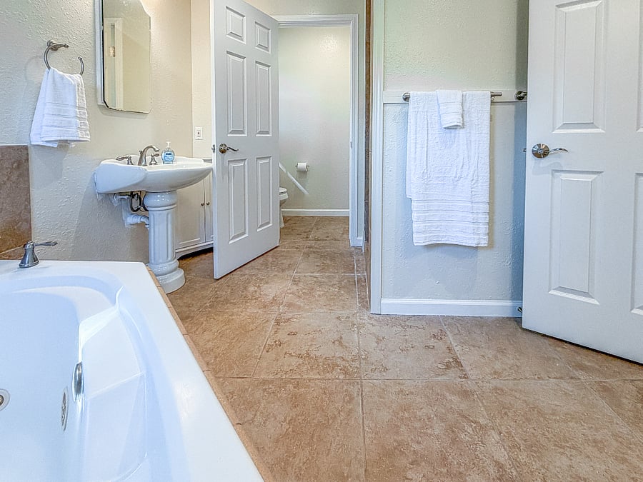 Furnished Finder property 1000706_1 photo 7