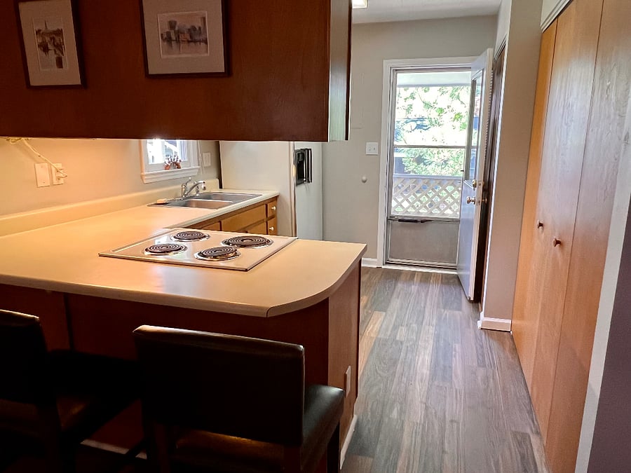 Furnished Finder property 1000707_1 photo 8