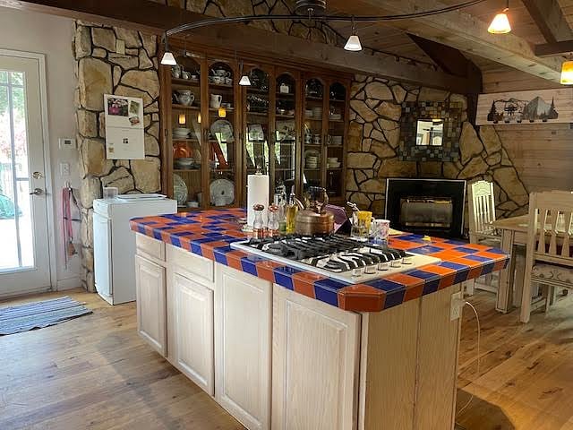 Furnished Finder property 1000716_1 photo 5