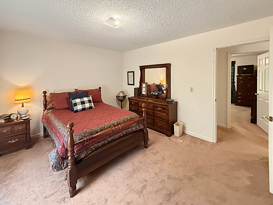Guest bedroom with full size bed