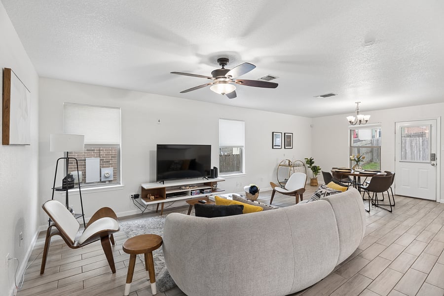 Furnished Finder property 1000733_1 photo 3