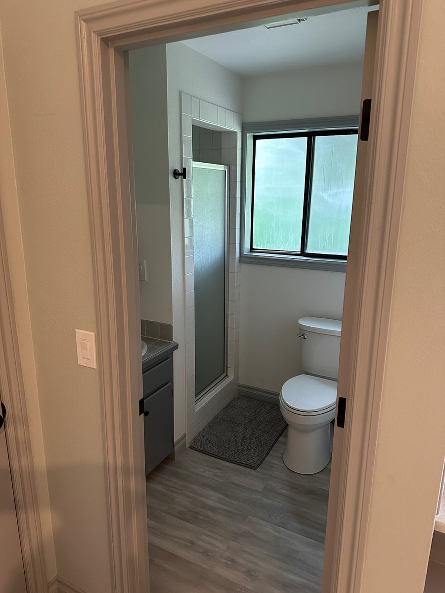 Furnished Finder property 1000746_1 photo 12