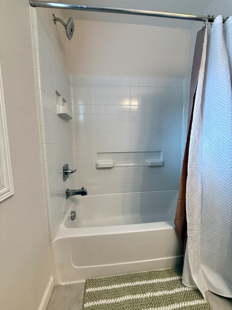 Furnished Finder property 1000796_1 photo 27