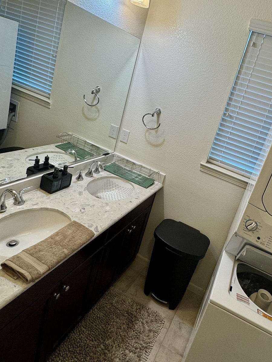 Furnished Finder property 1000804_1 photo 4