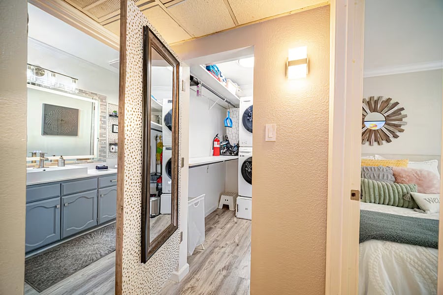Furnished Finder property 1000811_1 photo 25