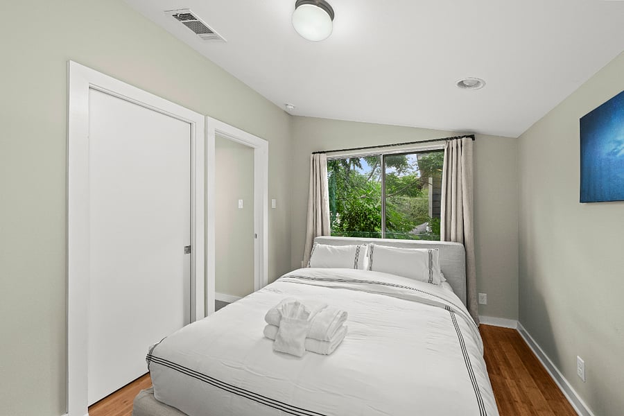Furnished Finder property 1000821_1 photo 88