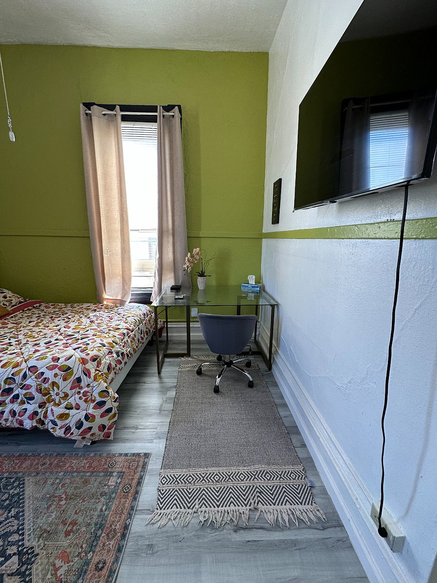 Furnished Finder property 1000836_1 photo 2