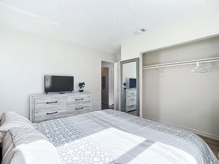 Furnished Finder property 1000851_1 photo 15
