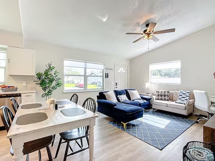 Furnished Finder property 1000851_1 photo 3
