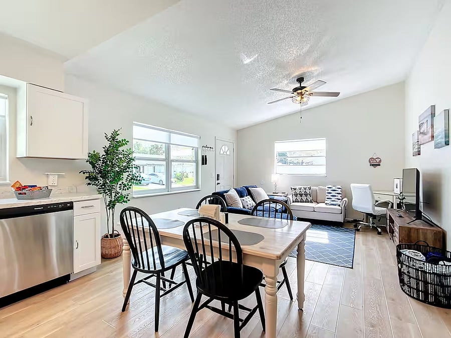 Furnished Finder property 1000851_1 photo 5