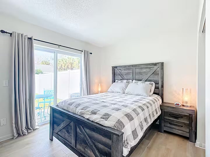 Furnished Finder property 1000851_1 photo 21