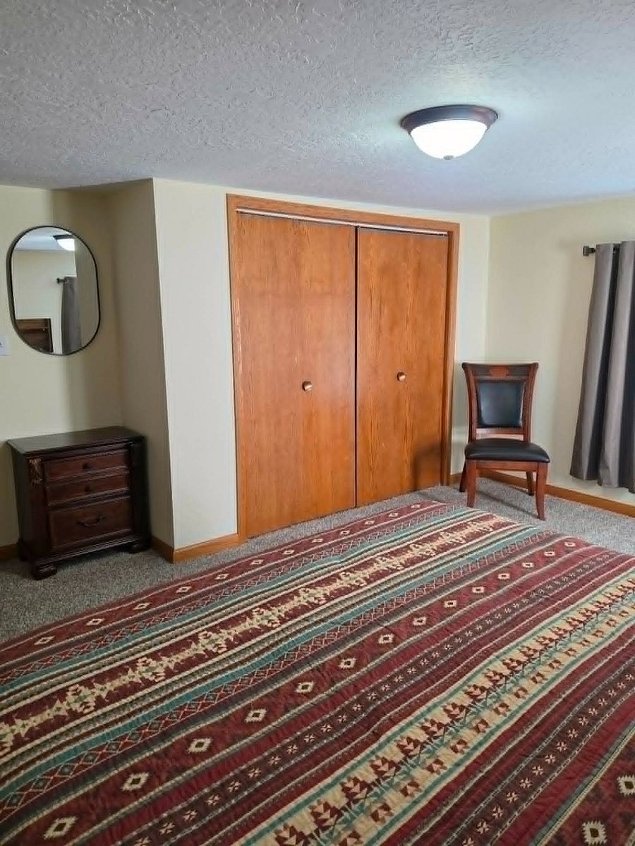 2. King Bedroom