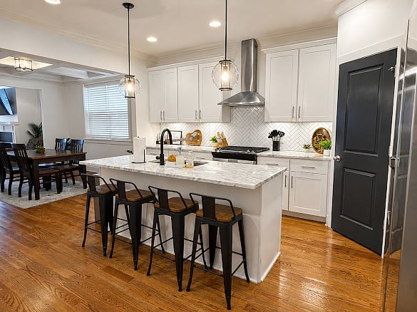 Furnished Finder property 1000868_1 photo 3