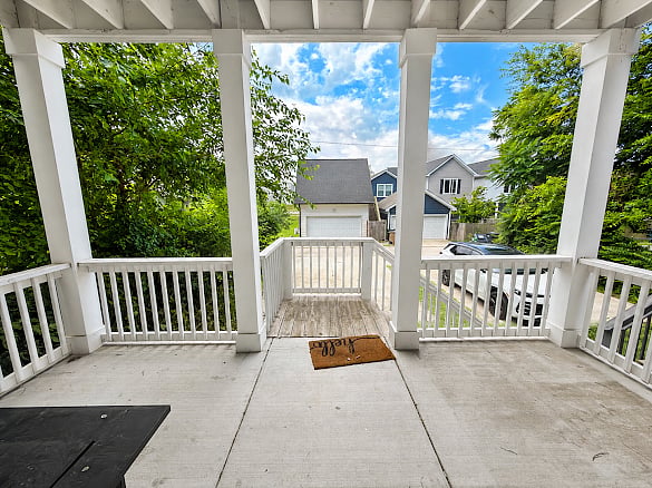 Furnished Finder property 1000868_1 photo 24