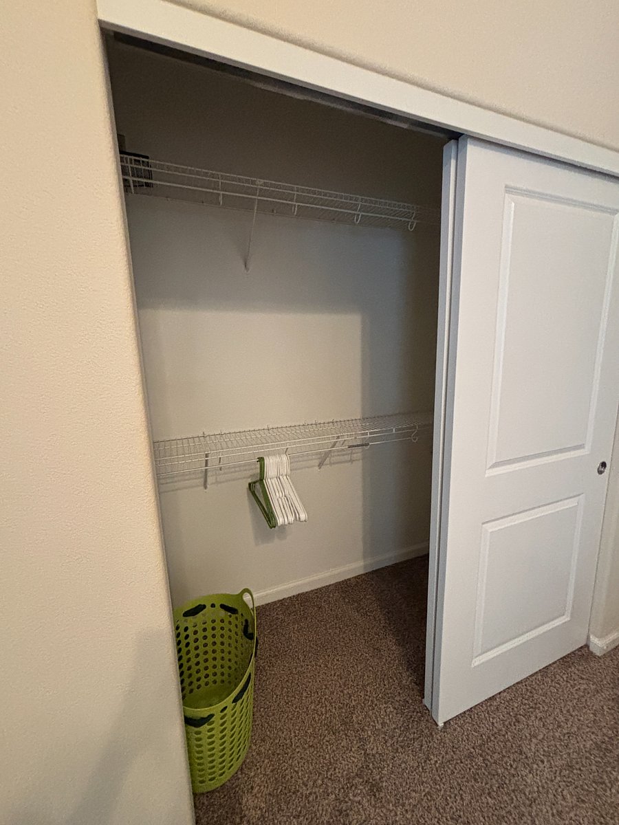 Queen bedroom closet
