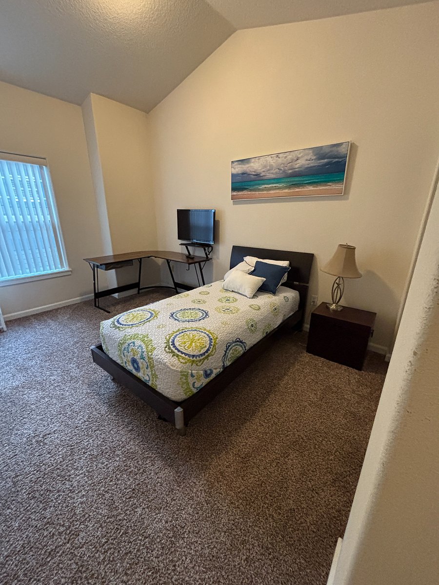 Furnished Finder property 1000909_1 photo 22