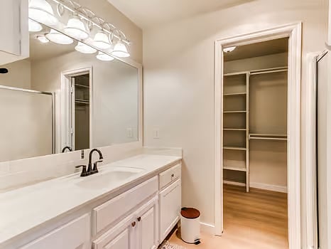 Furnished Finder property 1000914_1 photo 9