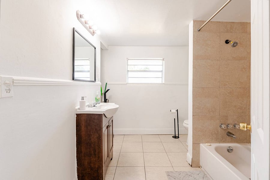 Furnished Finder property 1000929_1 photo 3