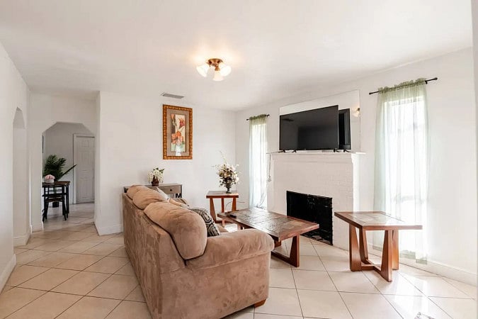 Furnished Finder property 1000929_1 photo 17