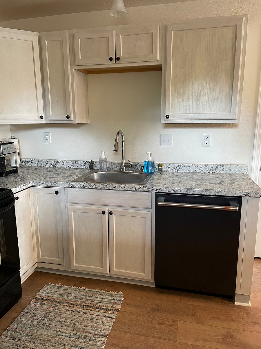 Furnished Finder property 1000940_1 photo 8
