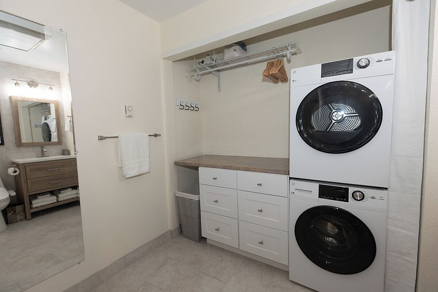 Furnished Finder property 1000975_1 photo 2