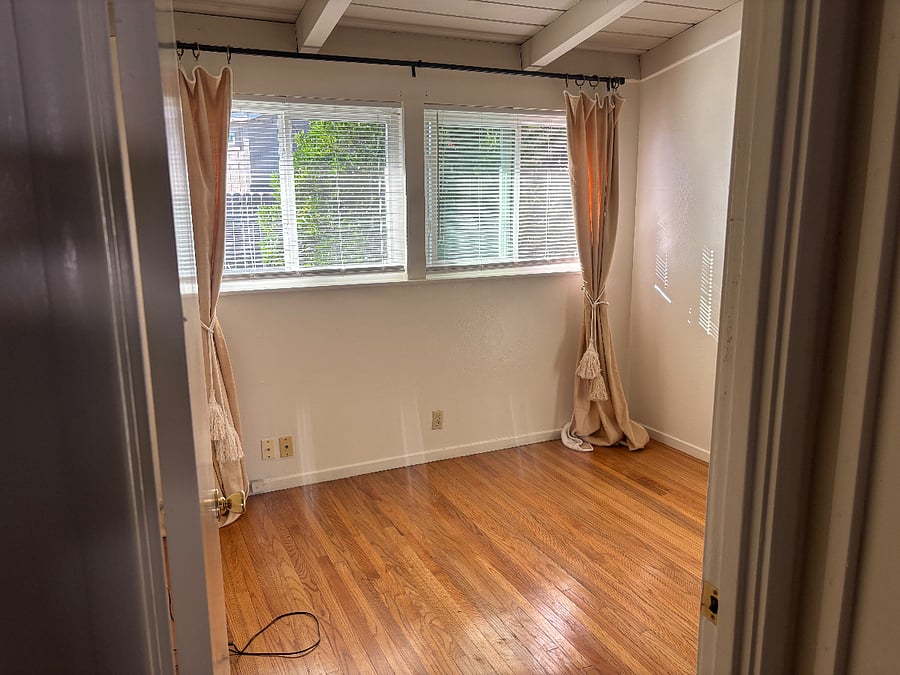 Furnished Finder property 1000983_1 photo 9