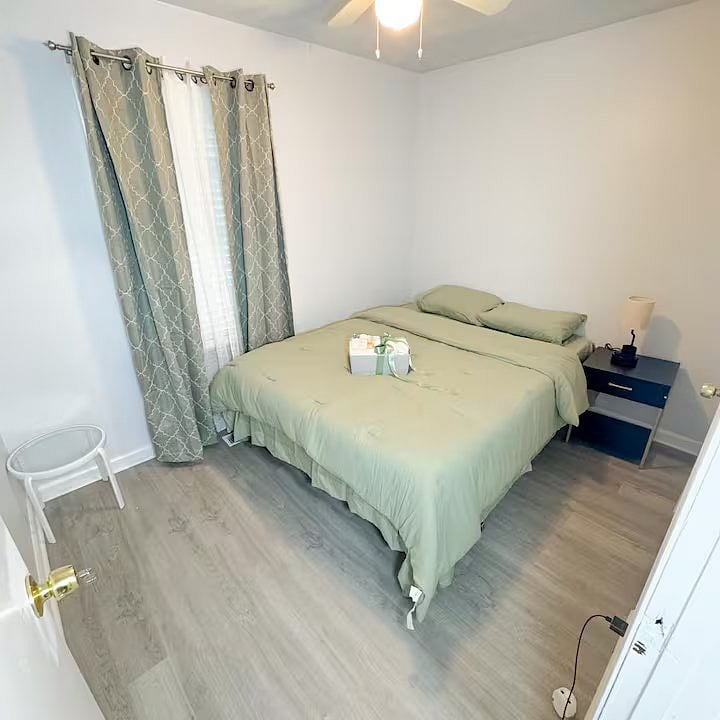 Furnished Finder property 1000984_1 photo 3