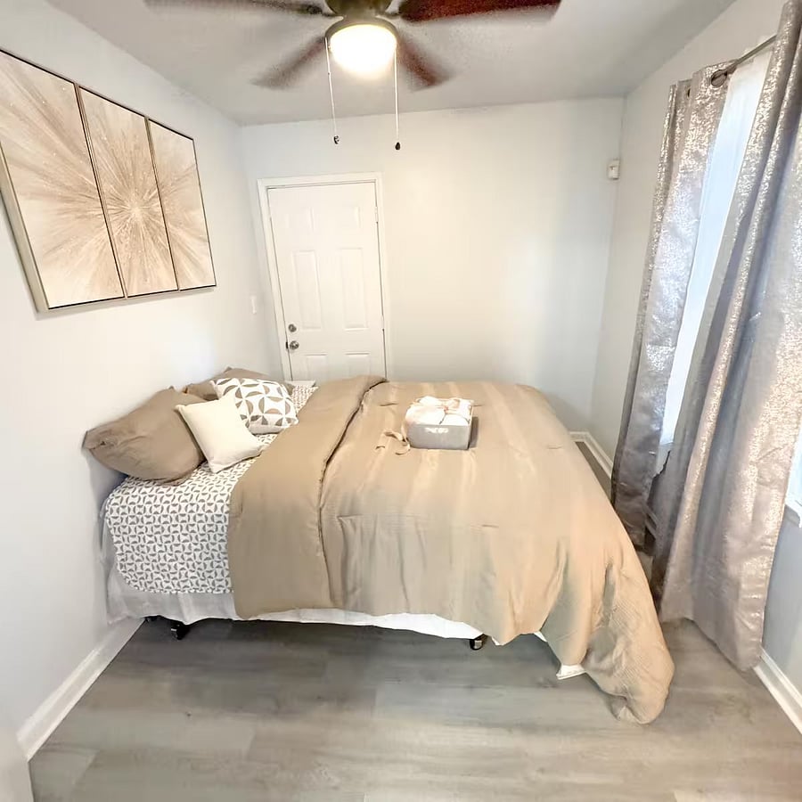 Furnished Finder property 1000984_1 photo 11