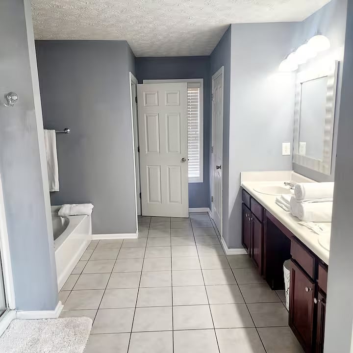 Furnished Finder property 1000985_1 photo 15