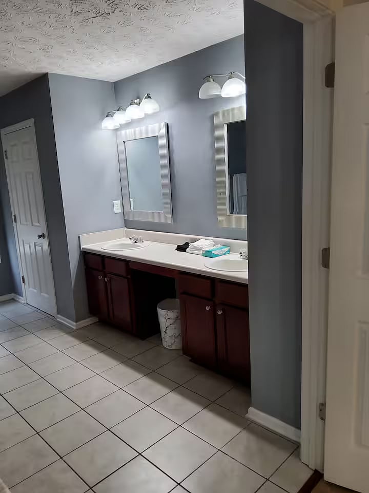 Furnished Finder property 1000985_1 photo 14