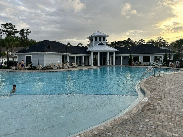 Furnished Finder property 1000987_1 photo 11