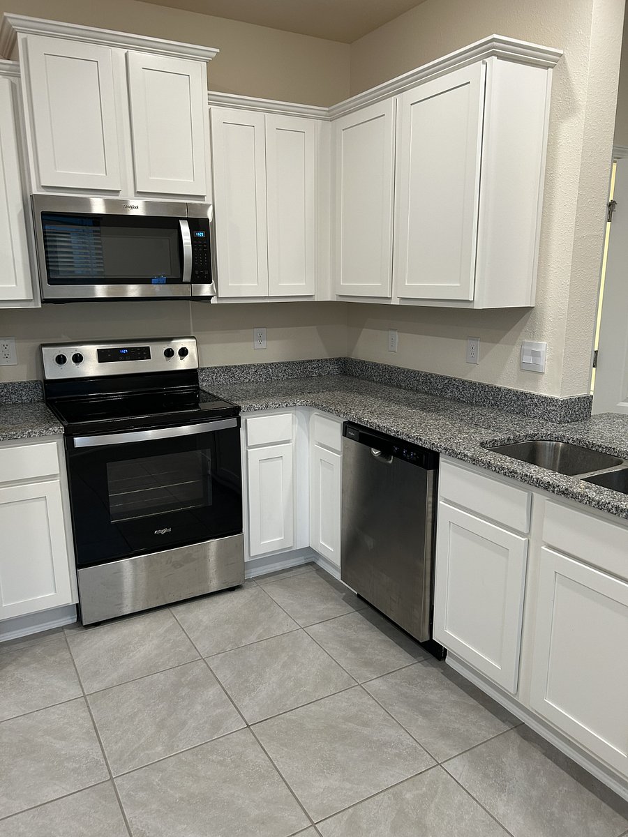 Furnished Finder property 1000987_1 photo 4