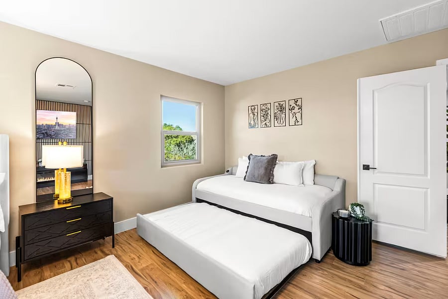 Furnished Finder property 1001017_1 photo 15