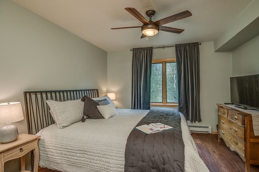 Primary bedroom with mountain view