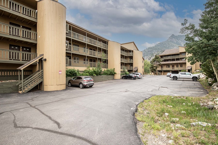 Front of building - unlimited visitor parking