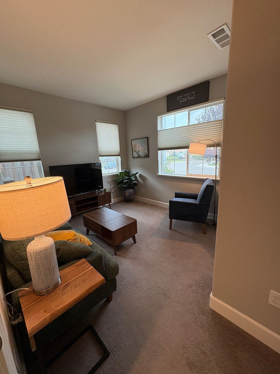 Furnished Finder property 1001041_1 photo 4
