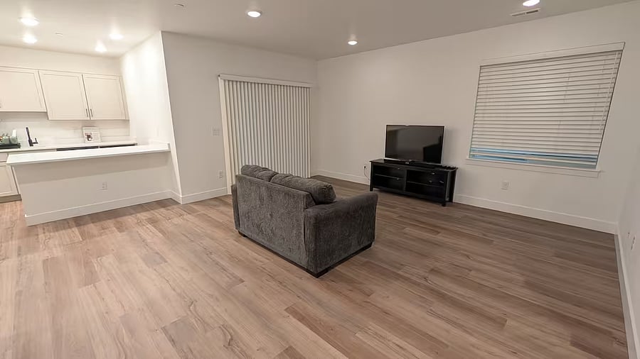 Furnished Finder property 1001080_1 photo 3