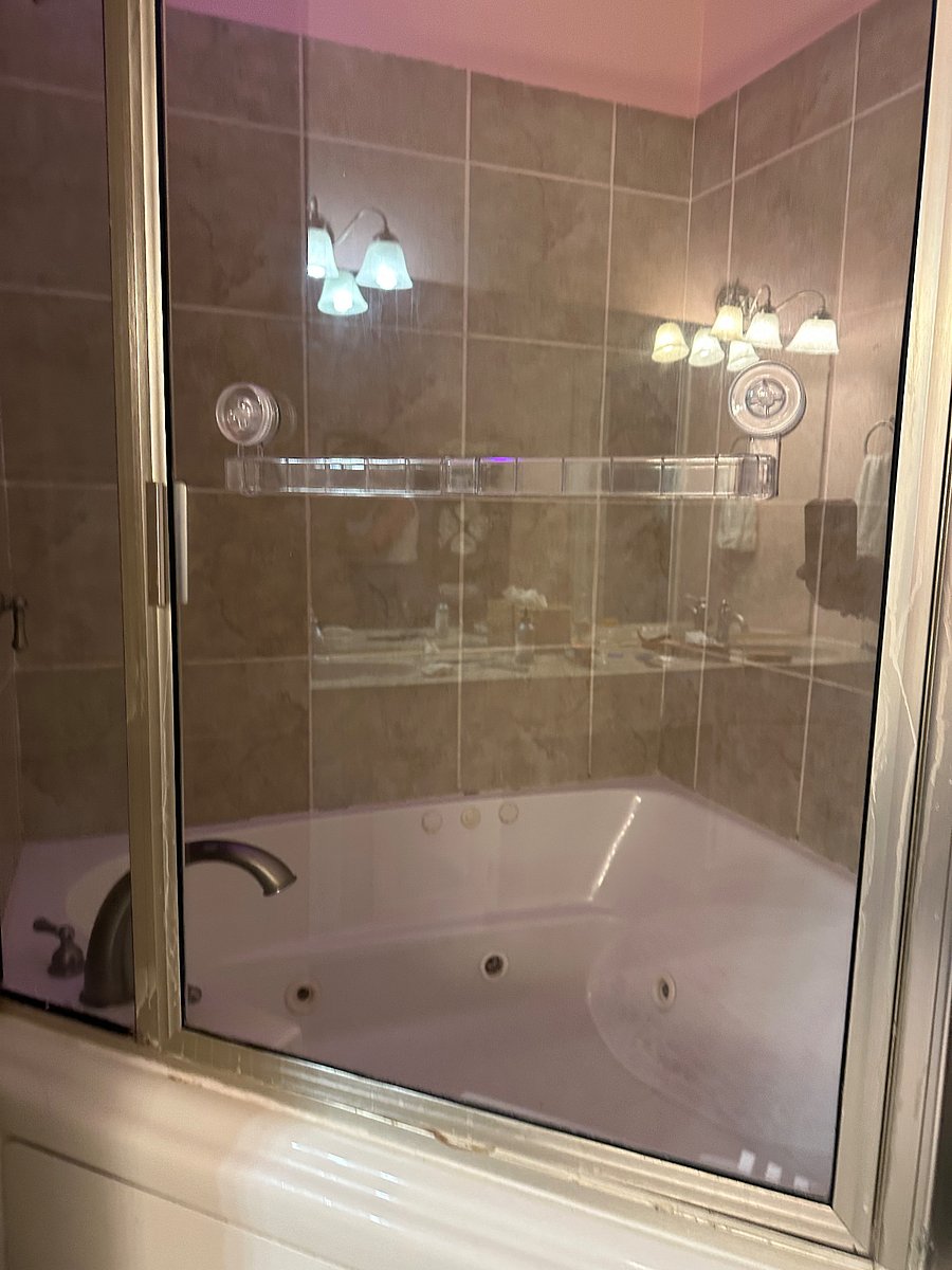 Spa tub for candle light bubble bath