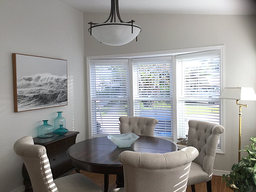 Dining room.
