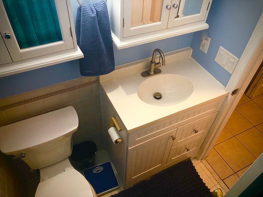 Full bath, tub/shower