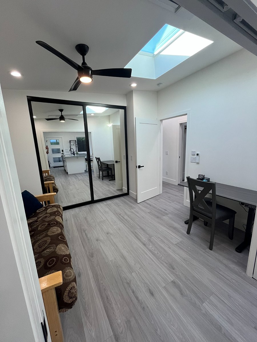 2nd bedroom/office with futon, sit/stand desk and huge closet. Also features a skylight, ceiling fan and individual heat / cooling control.
