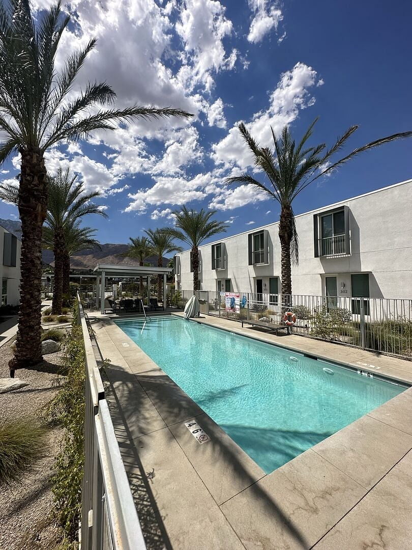 Furnished Finder property 1001167_1 photo 14