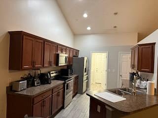 Furnished Finder property 1001182_2 photo 11