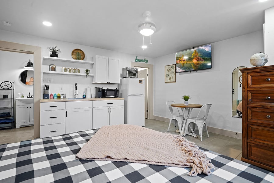 Furnished Finder property 1001236_1 photo 4