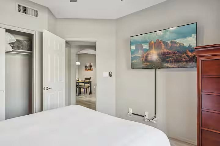 Furnished Finder property 1001240_1 photo 22