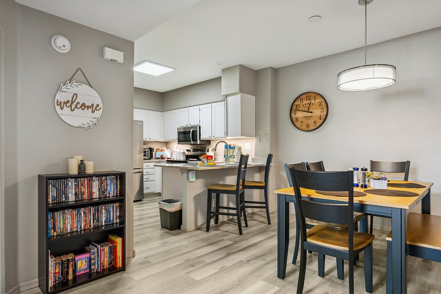 Furnished Finder property 1001240_1 photo 11