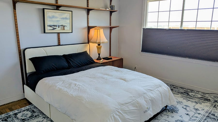 Bedroom 2, Queen