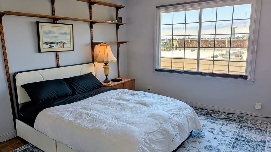 Bedroom 2, Queen