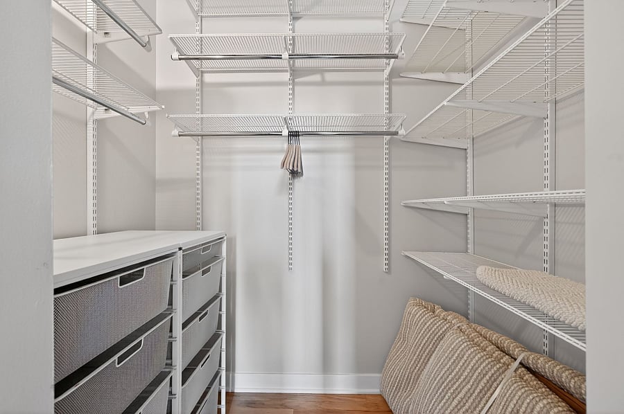 Guest Bedroom Closet